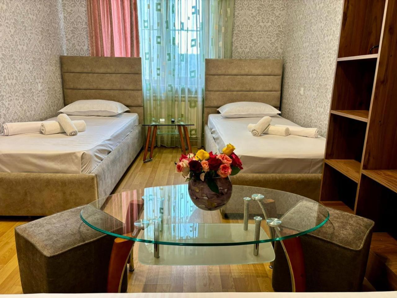 Styopa Hotel Yerevan Ngoại thất bức ảnh