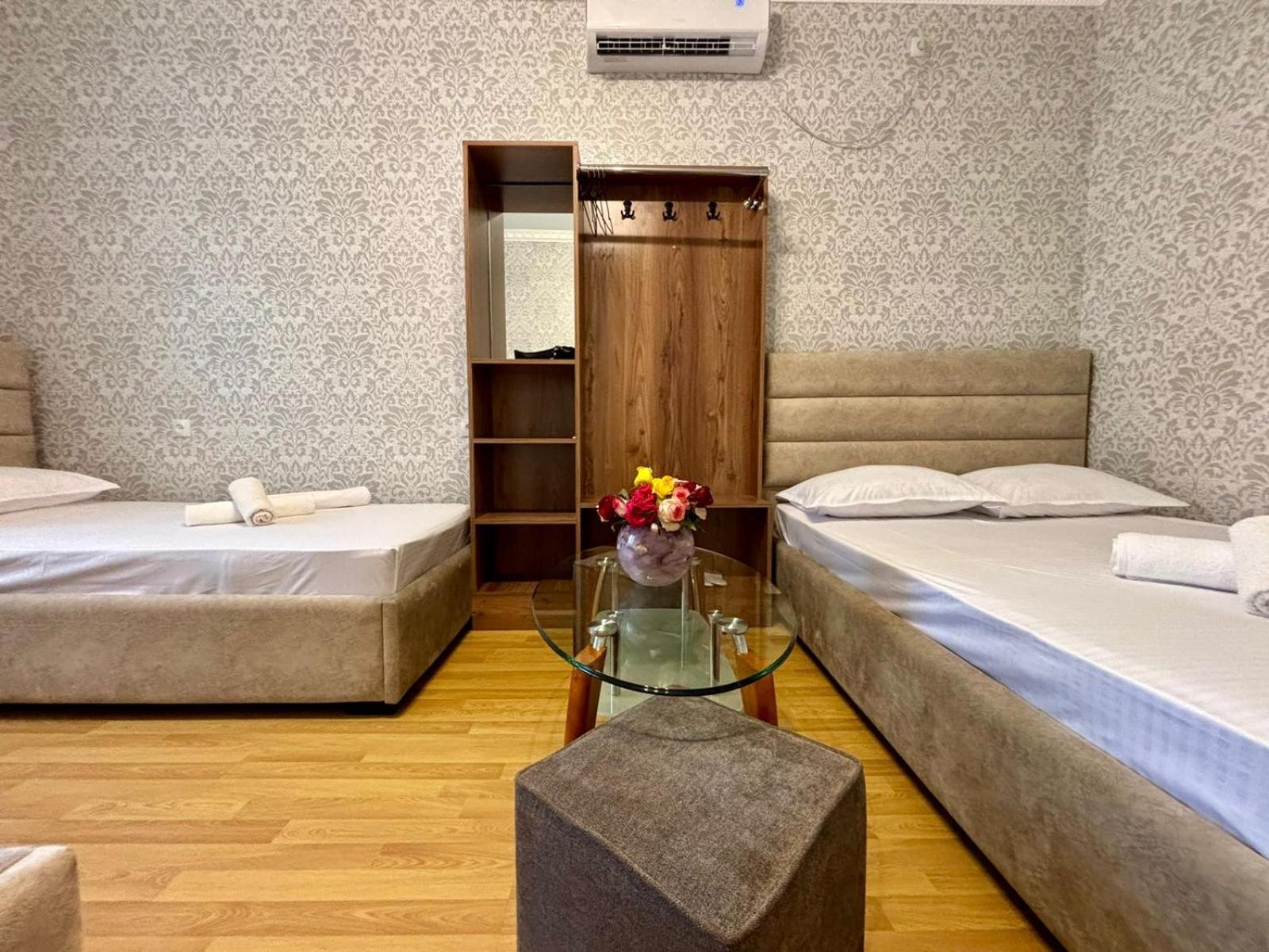 Styopa Hotel Yerevan Ngoại thất bức ảnh